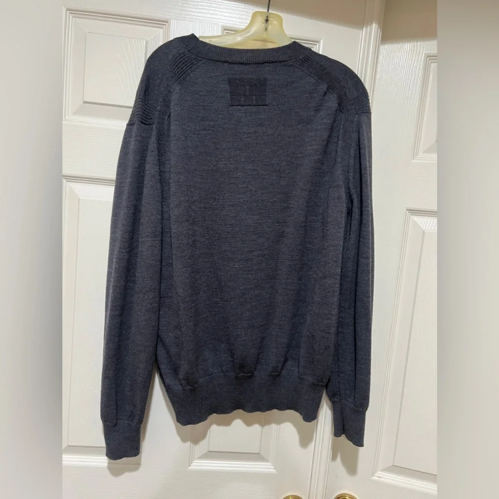 Frame Merino Wool Knit Gray Men’s sweater Size Medium closet Capsule‎ smart